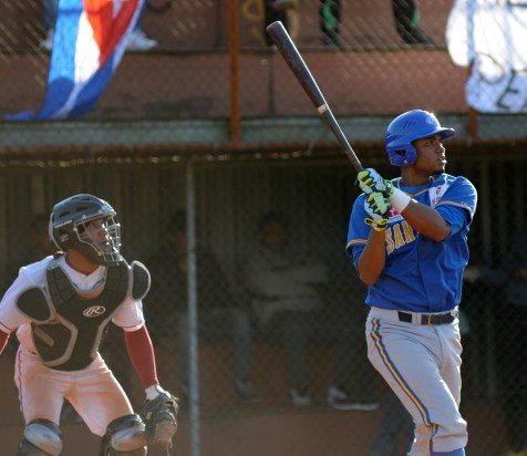 Leo Correa 2 (San Inazio - Beisbol Navarra DH 19.03.07)